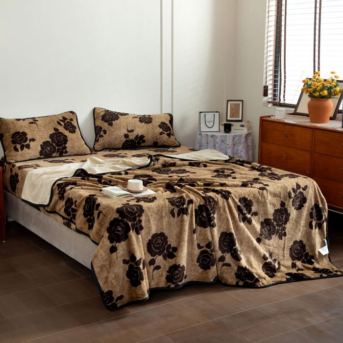 91家纺网 家纺一手货源 找家纺 （总）库里梦家纺 2025新款跨境专供网红直播热款加厚兔毛绒毯可定做尺寸