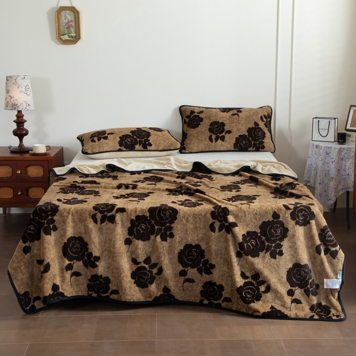 91家纺网 家纺一手货源 找家纺 （总）库里梦家纺 2025新款跨境专供网红直播热款加厚兔毛绒毯可定做尺寸