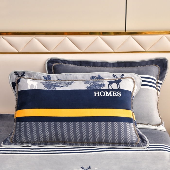 91家纺网 家纺一手货源 找家纺 赫本 2025新品8斤爆品牛奶绒四件套床裙款金雕绒法莱绒四套件 元气森林