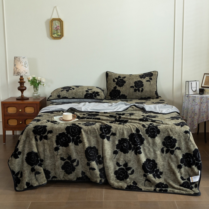 91家纺网 家纺一手货源 找家纺 库里梦家纺 2025新款跨境专供网红直播热款加厚兔毛绒毯可定做尺寸 黑玫瑰-灰