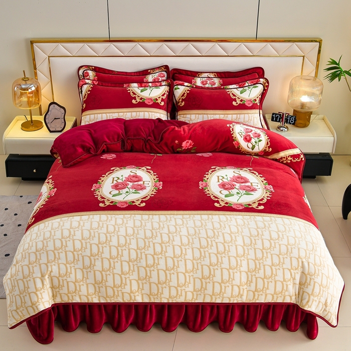 91家纺网 家纺一手货源 找家纺 赫本 2025新品8斤爆品牛奶绒四件套床裙款金雕绒法莱绒四套件 织梦-红