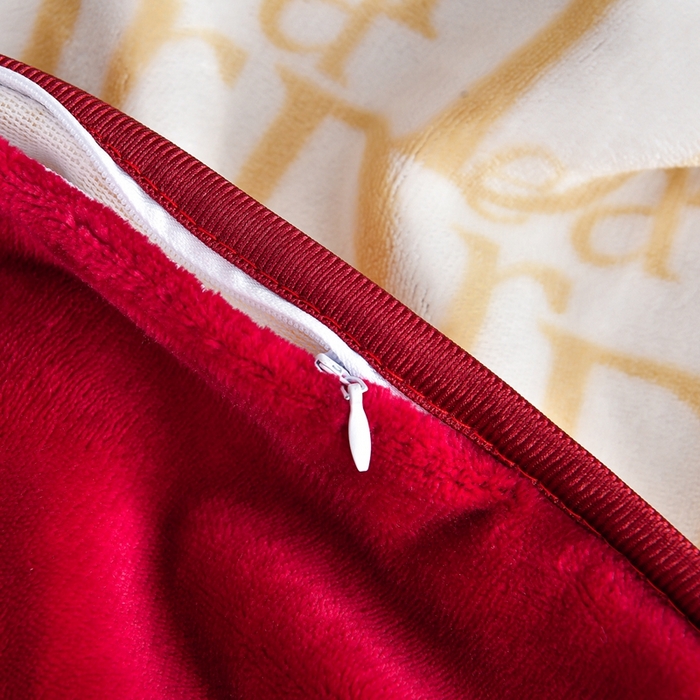 91家纺网 家纺一手货源 找家纺 赫本 2025新品8斤爆品牛奶绒四件套床裙款金雕绒法莱绒四套件 织梦-红