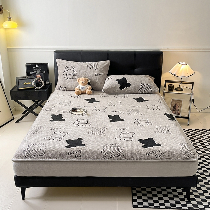 91家纺网 家纺一手货源 找家纺 欧邦 2025新款阳离子舒棉绒牛奶绒床笠单床笠床笠单件-可可熊 可可熊-灰色