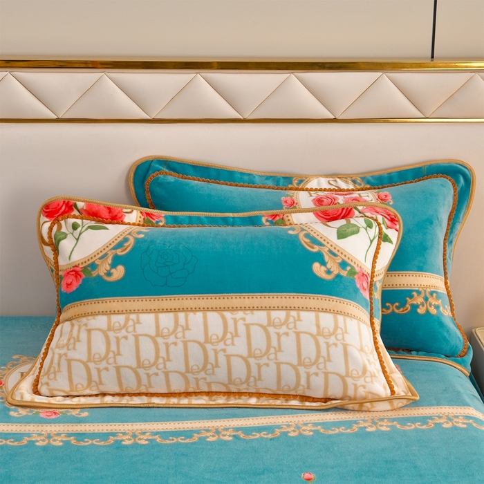 91家纺网 家纺一手货源 找家纺 赫本 2025新品8斤爆品牛奶绒四件套床裙款金雕绒法莱绒四套件 织梦-蓝