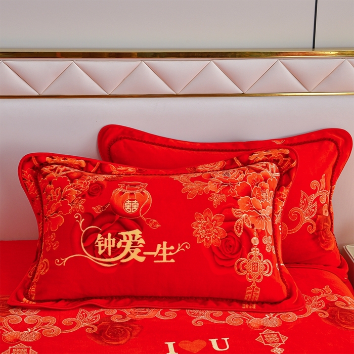 91家纺网 家纺一手货源 找家纺 赫本 2025新品8斤爆品牛奶绒四件套床裙款金雕绒法莱绒四套件 钟爱一生