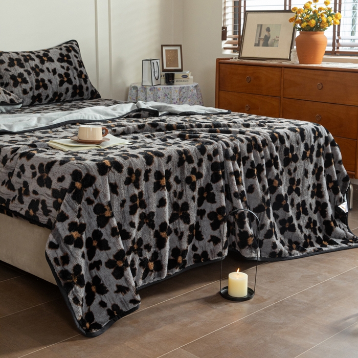 91家纺网 家纺一手货源 找家纺 库里梦家纺 2025新款跨境专供网红直播热款加厚兔毛绒毯可定做尺寸 蝴蝶梦-灰