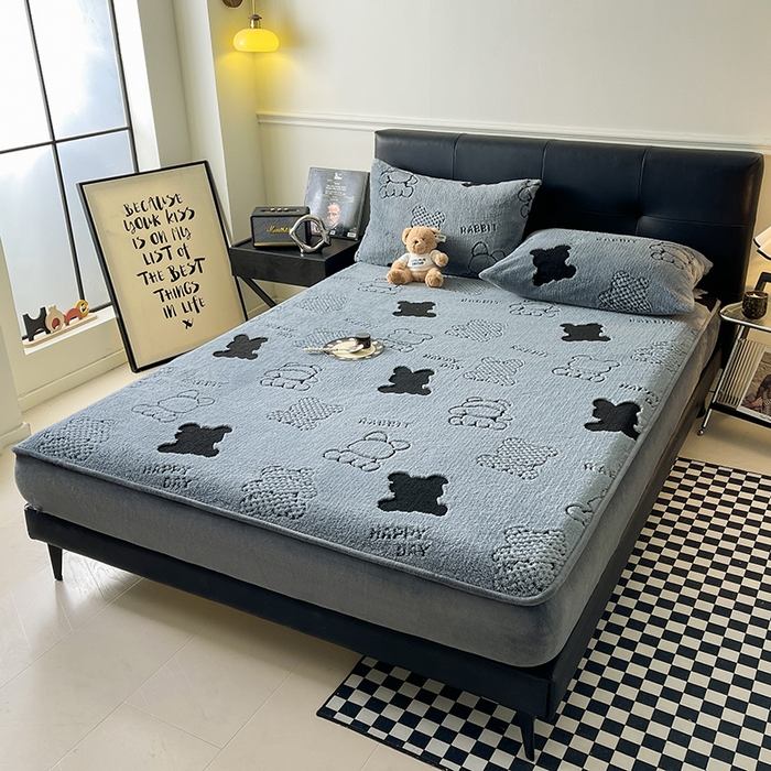 91家纺网 家纺一手货源 找家纺 欧邦 2025新款阳离子舒棉绒牛奶绒床笠单床笠床笠单件-可可熊 可可熊-蓝灰