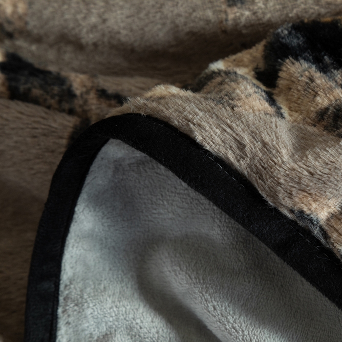 91家纺网 家纺一手货源 找家纺 库里梦家纺 2025新款跨境专供网红直播热款加厚兔毛绒毯可定做尺寸 百合-灰