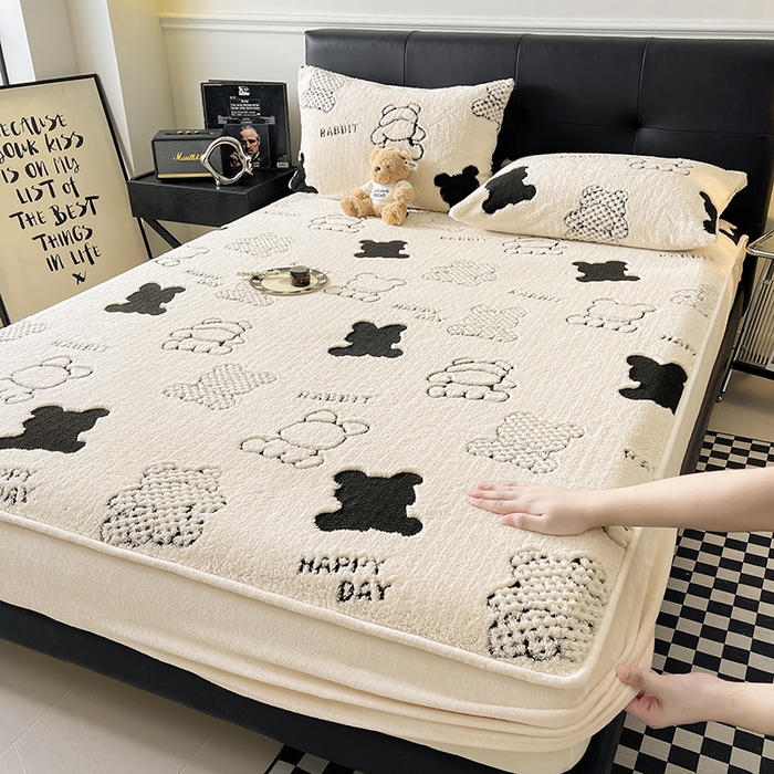 91家纺网 家纺一手货源 找家纺 欧邦 2025新款阳离子舒棉绒牛奶绒床笠单床笠床笠单件-可可熊 可可熊-米白