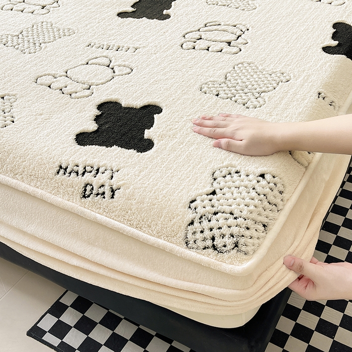 91家纺网 家纺一手货源 找家纺 欧邦 2025新款阳离子舒棉绒牛奶绒床笠单床笠床笠单件-可可熊 可可熊-米白