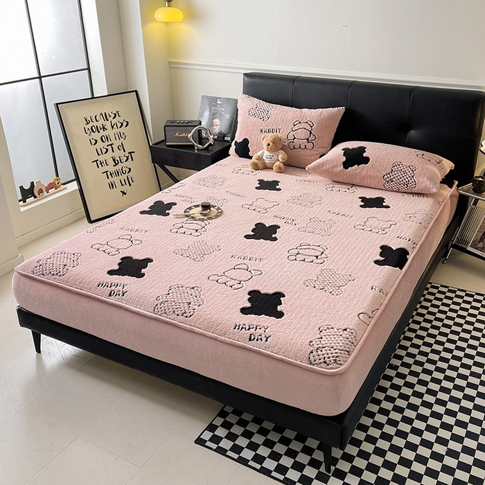 91家纺网 家纺一手货源 找家纺 欧邦 2025新款阳离子舒棉绒牛奶绒床笠单床笠床笠单件-可可熊 可可熊-浅粉