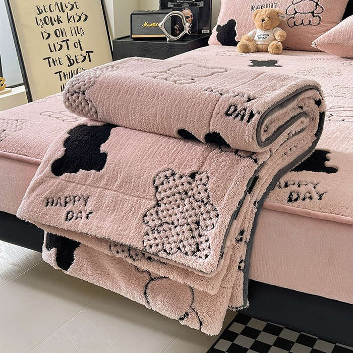 91家纺网 家纺一手货源 找家纺 欧邦 2025新款阳离子舒棉绒牛奶绒床笠单床笠床笠单件-可可熊 可可熊-浅粉