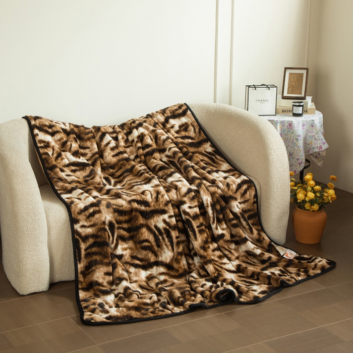 91家纺网 家纺一手货源 找家纺 库里梦家纺 2025新款跨境专供网红直播热款加厚兔毛绒毯可定做尺寸 虎皮纹