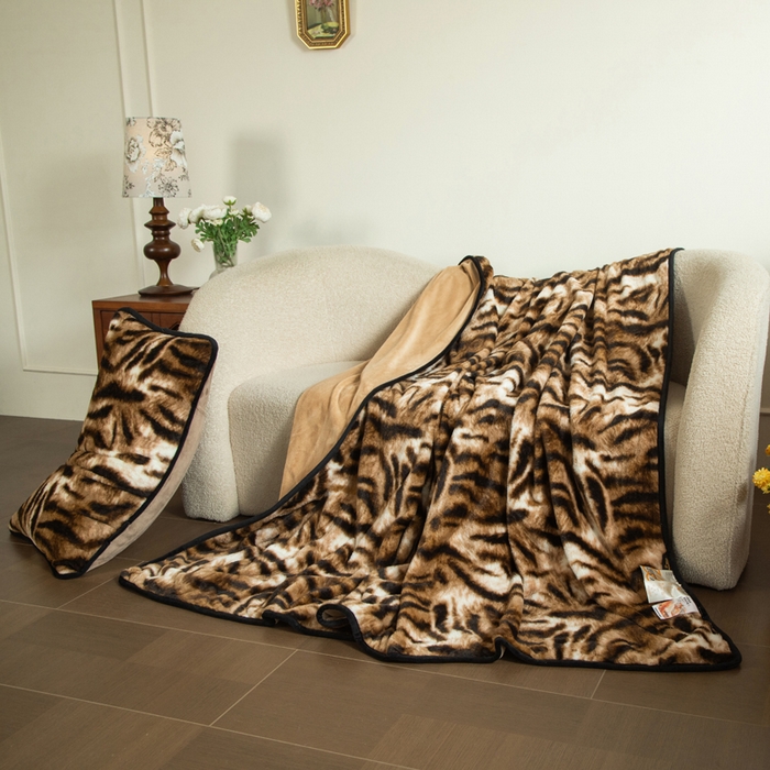 91家纺网 家纺一手货源 找家纺 库里梦家纺 2025新款跨境专供网红直播热款加厚兔毛绒毯可定做尺寸 虎皮纹