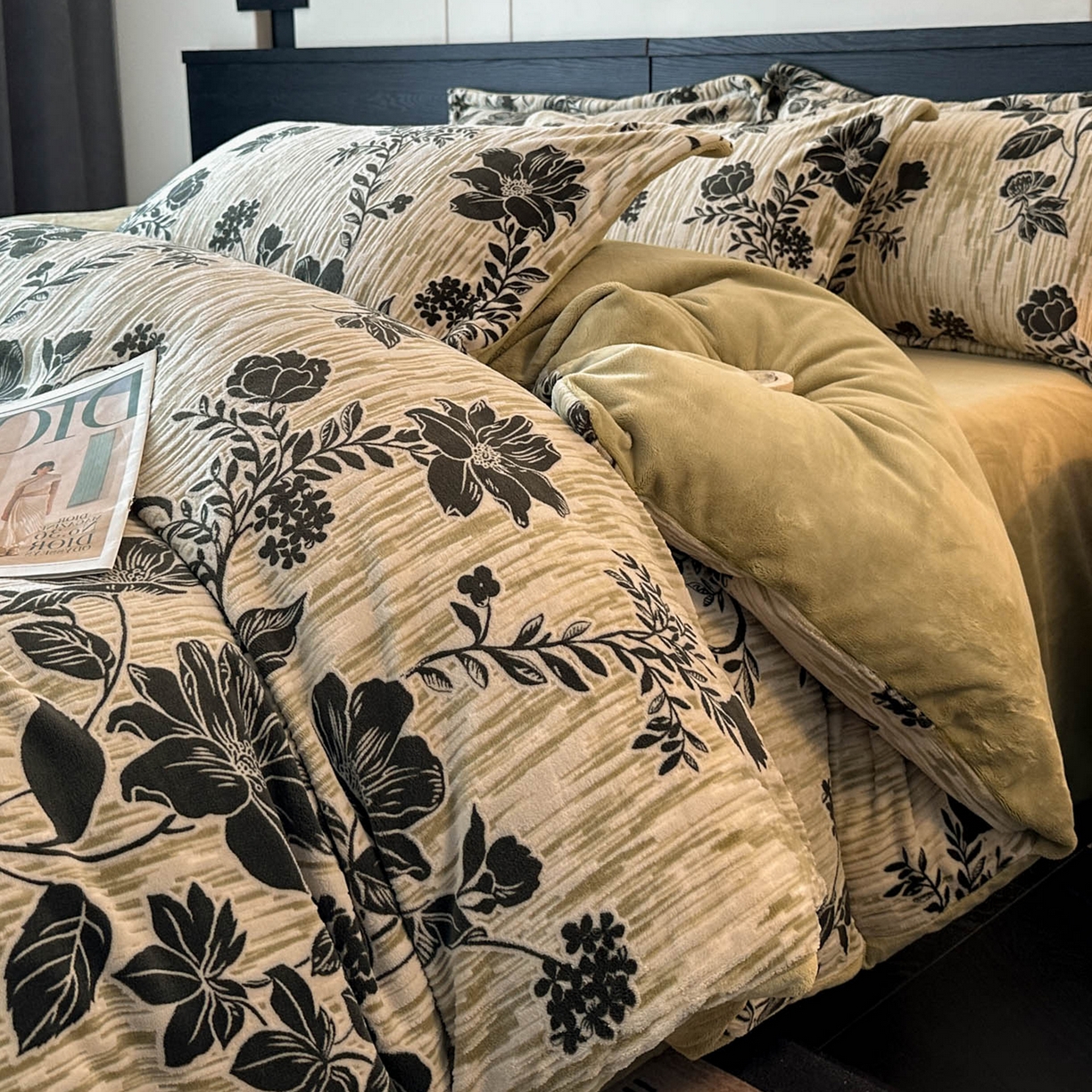 91家纺网 家纺一手货源 找家纺 格真 2025秋冬新款高克重雕花牛奶绒四件套 莫奈花园-绿