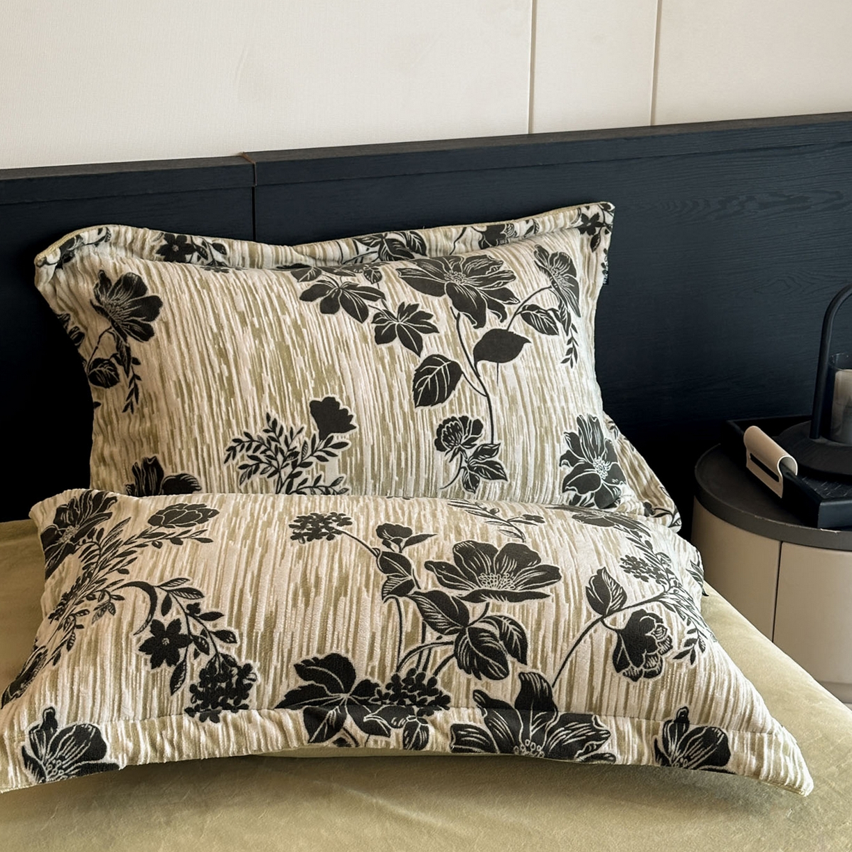 91家纺网 家纺一手货源 找家纺 格真 2025秋冬新款高克重雕花牛奶绒四件套 莫奈花园-绿