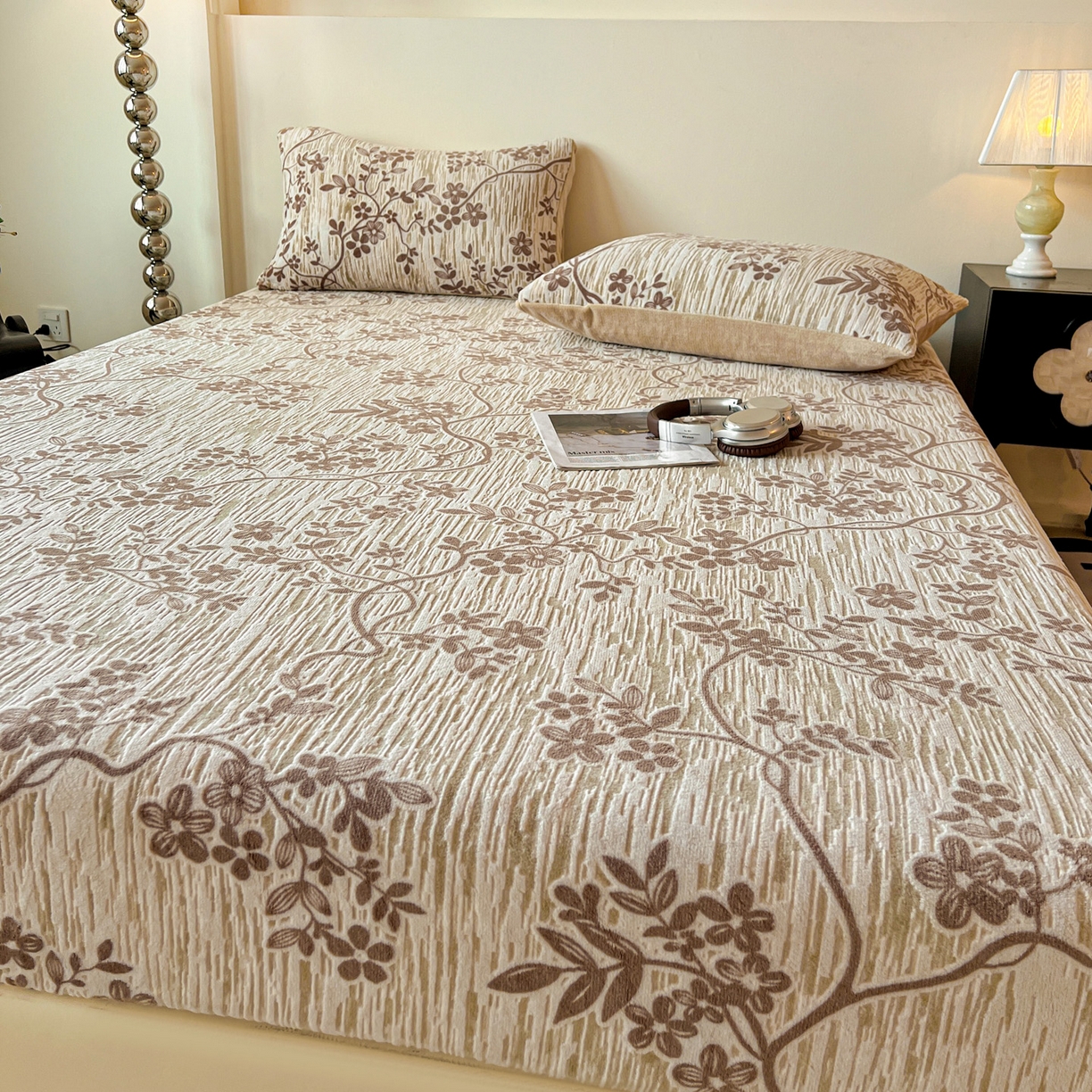 91家纺网 家纺一手货源 找家纺 格真 2025秋冬新款立体剪花雕花牛奶绒床笠单品床笠单件单床笠 安雅-咖