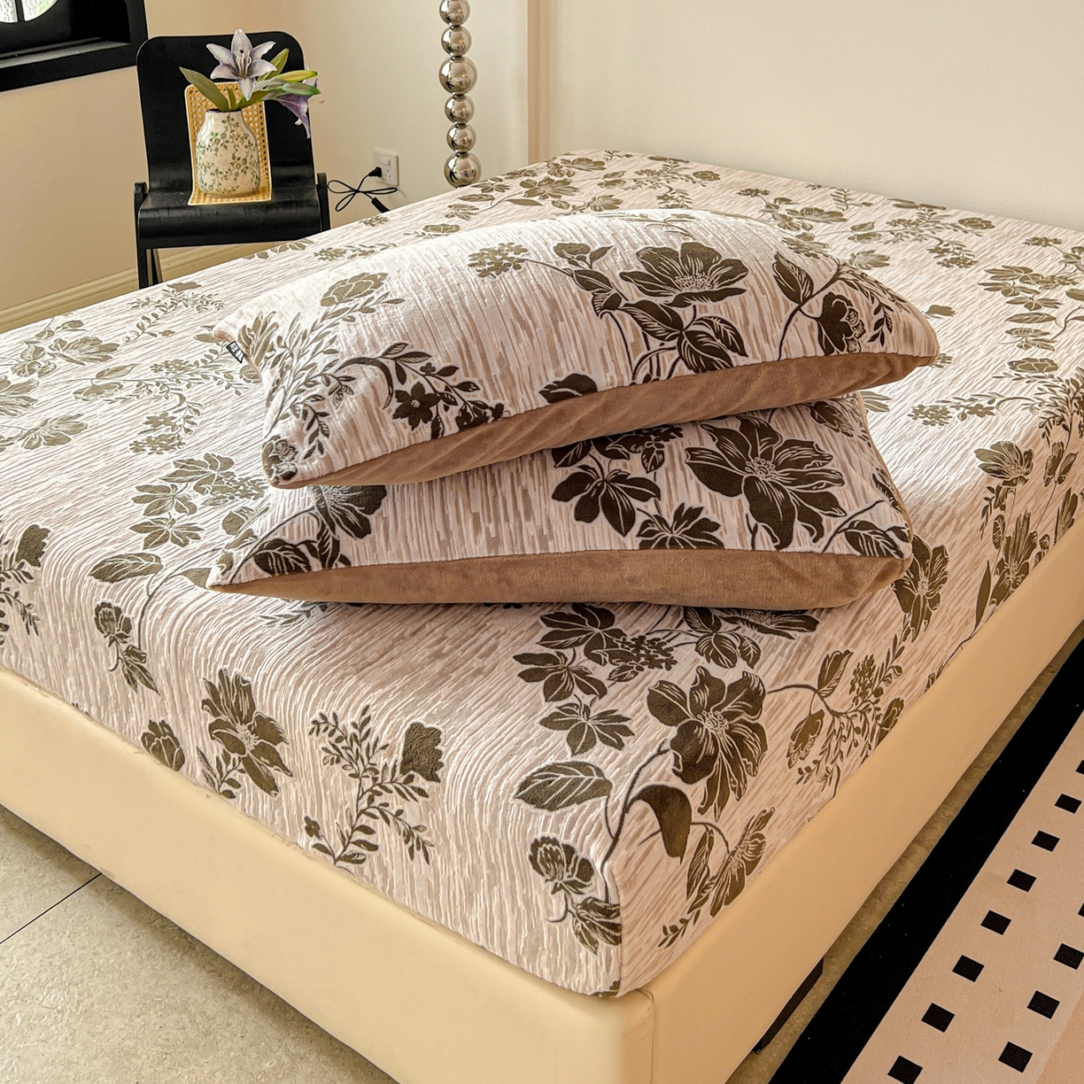 91家纺网 家纺一手货源 找家纺 格真 2025秋冬新款立体剪花雕花牛奶绒床笠单品床笠单件单床笠 莫奈花园-咖