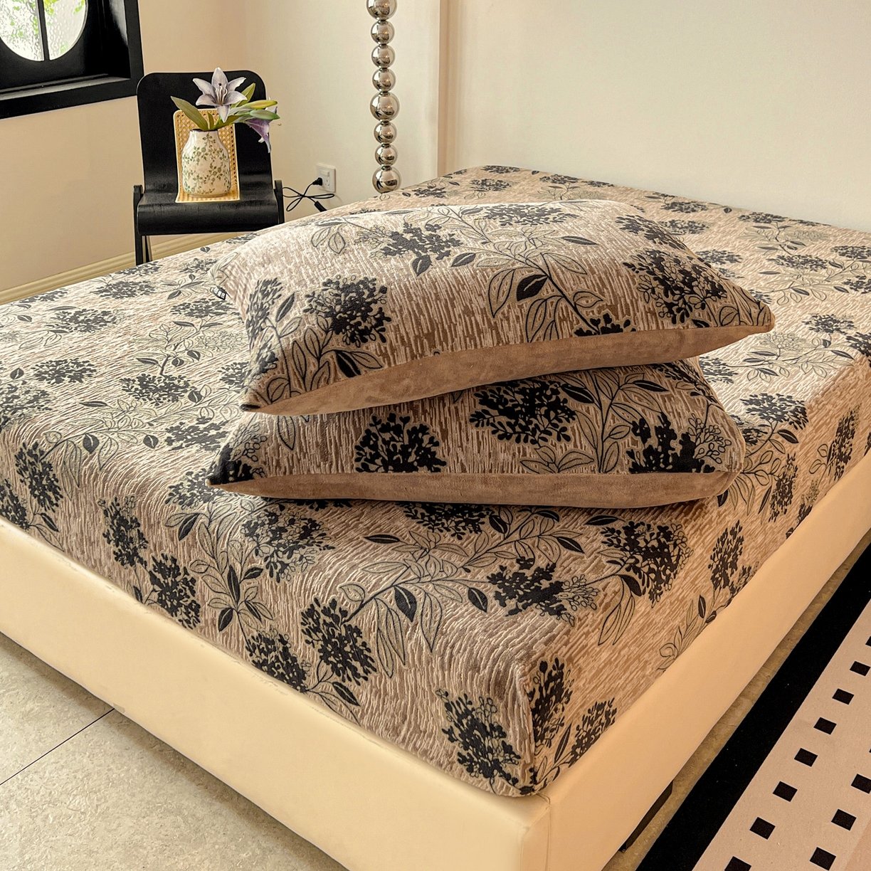 91家纺网 家纺一手货源 找家纺 格真 2025秋冬新款立体剪花雕花牛奶绒床笠单品床笠单件单床笠 叶语悠然-咖