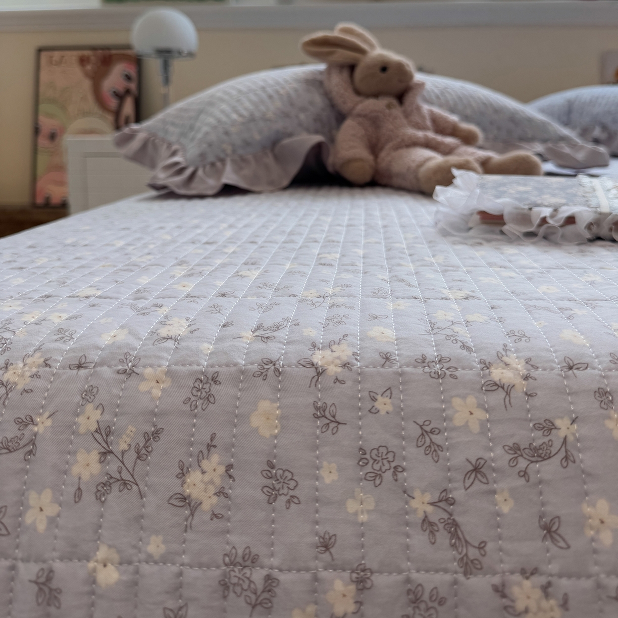 91家纺网 家纺一手货源 找家纺 一加一 2025新款软糯亲肤印花床盖三件套 晴天兰