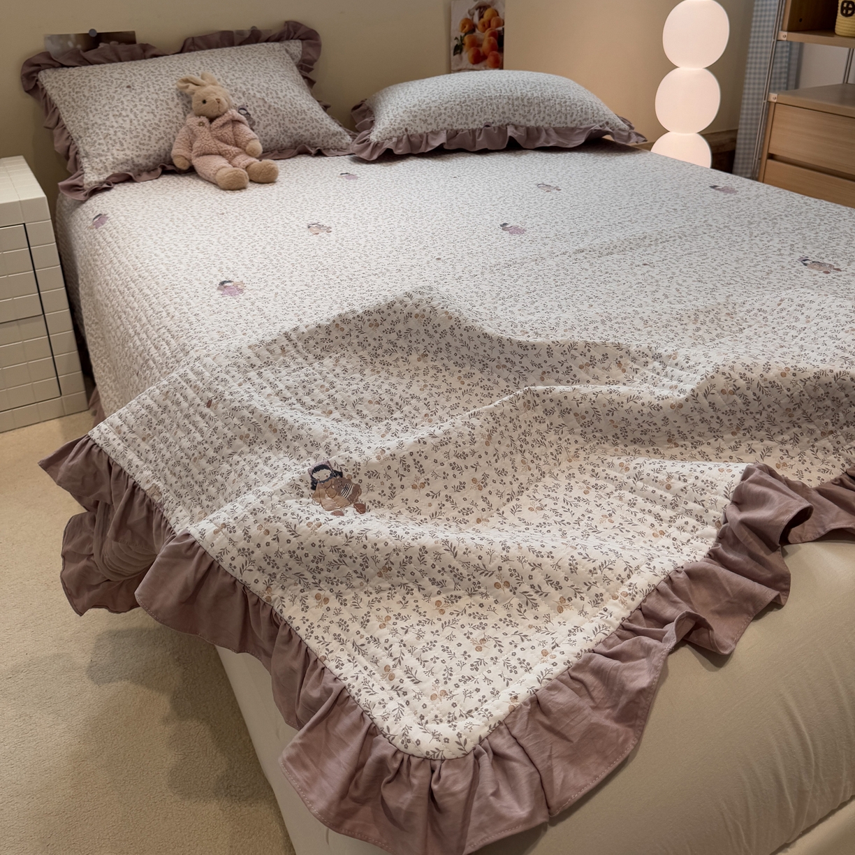 91家纺网 家纺一手货源 找家纺 一加一 2025新款软糯亲肤印花床盖三件套 豆蔻