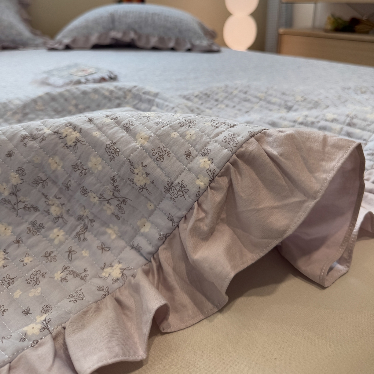 91家纺网 家纺一手货源 找家纺 一加一 2025新款软糯亲肤印花床盖三件套 晴天兰