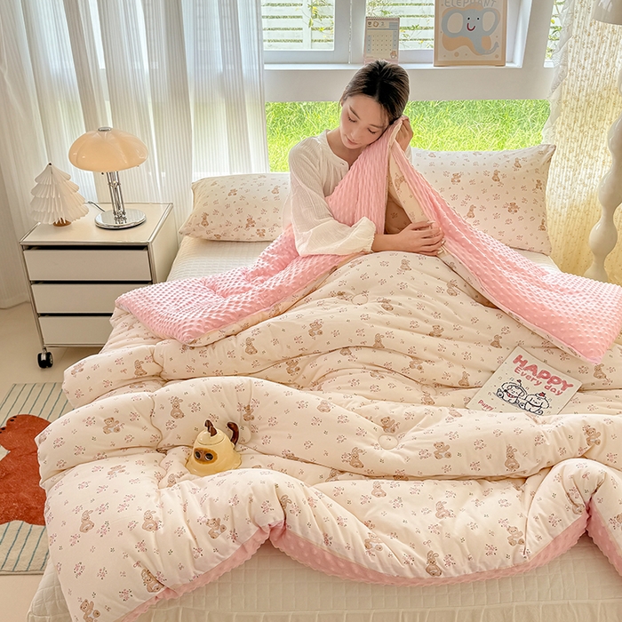 91家纺网 家纺一手货源 找家纺 （总）天瑜家纺 2025新款针织棉豆豆绒大豆被冬被被子被芯