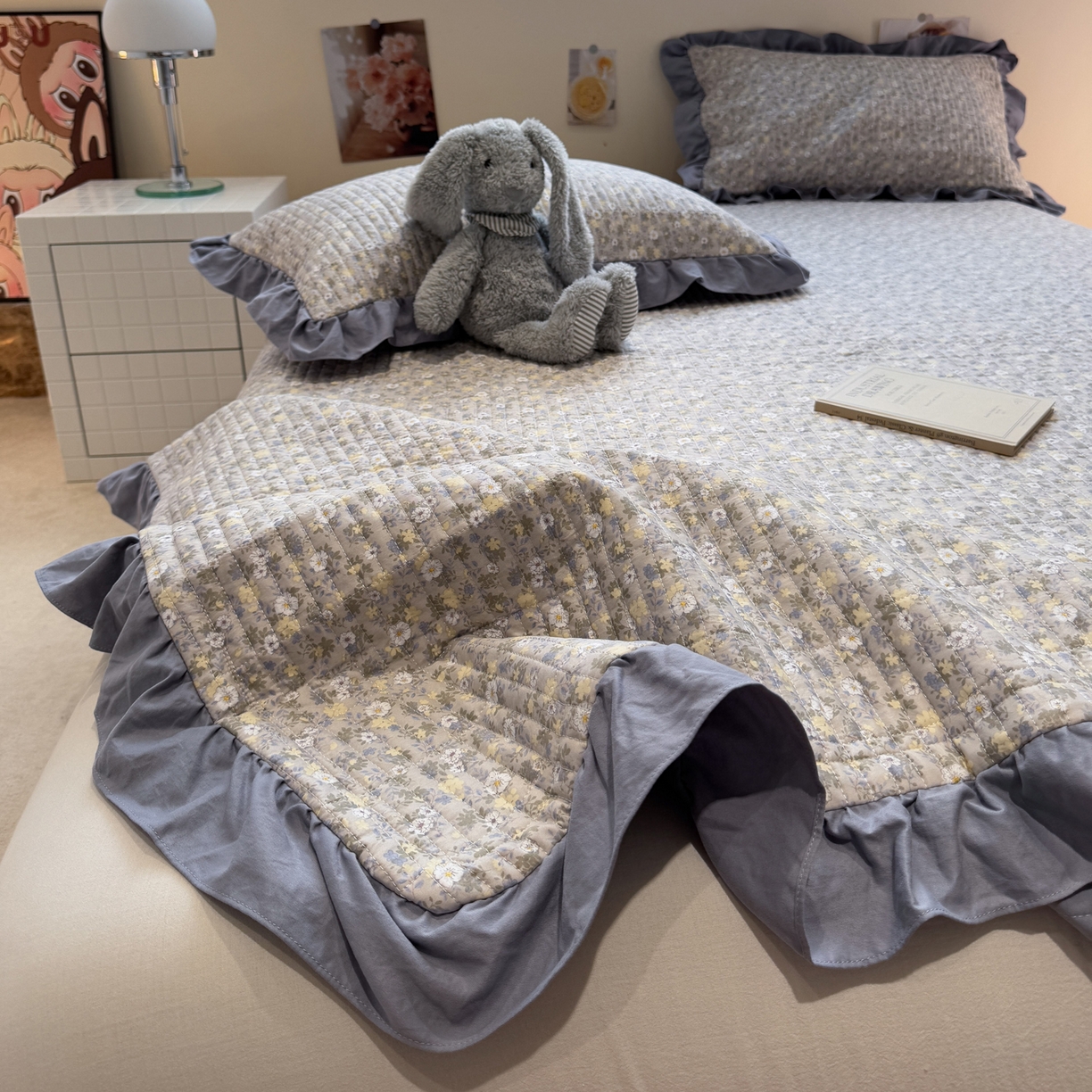 91家纺网 家纺一手货源 找家纺 一加一 2025新款软糯亲肤印花床盖三件套 秋日记忆