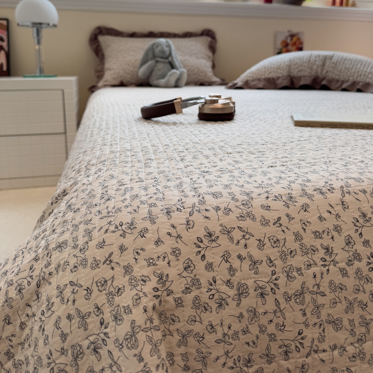 91家纺网 家纺一手货源 找家纺 一加一 2025新款软糯亲肤印花床盖三件套 赫拉