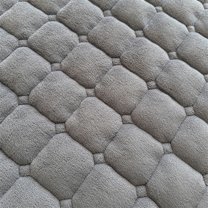 91家纺网 家纺一手货源 找家纺 （总）喜居 2025新款luck熊刺绣牛奶绒床褥垫