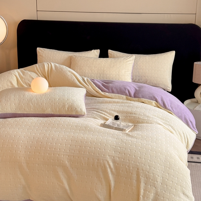 91家纺网 家纺一手货源 找家纺 蓝极人 2025新款AB版烂花牛奶绒四件套烂花-黄紫