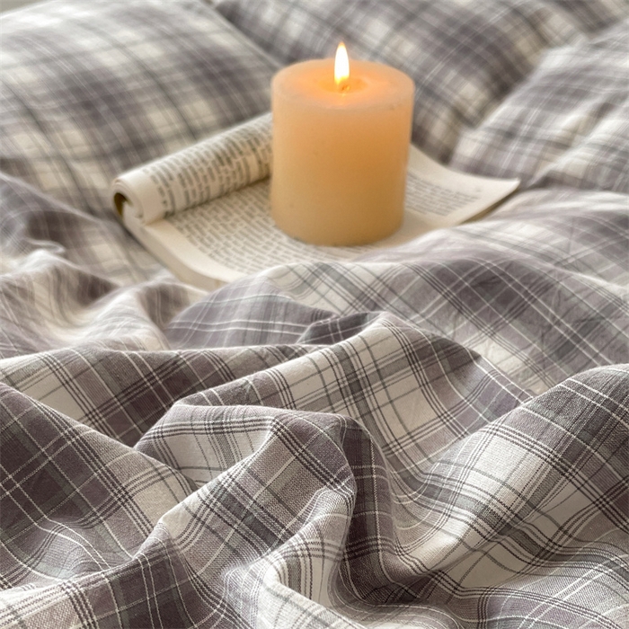 91家纺网 家纺一手货源 找家纺 曲之慕 2025新款亲肤舒适全棉纯棉色织水洗棉四件套 轩尼诗-灰