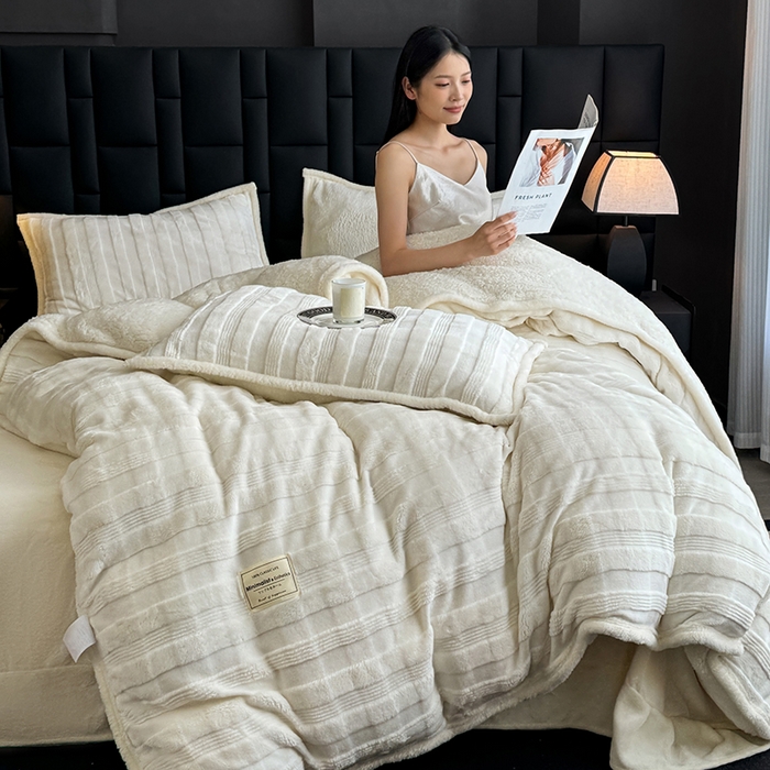 91家纺网 家纺一手货源 找家纺 宜派家纺 2025新款A类玉兔绒北极绒纯色四件套 玉兔白【双面加绒】