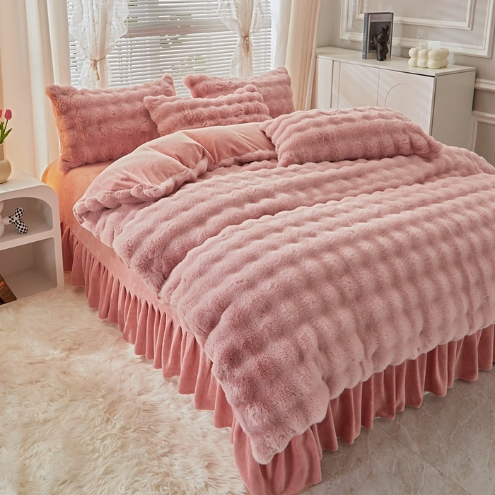 91家纺网 家纺一手货源 找家纺 晚悠家纺 2025新款兔毛绒大泡泡牛奶绒七彩泡泡款四件套 泡泡-粉