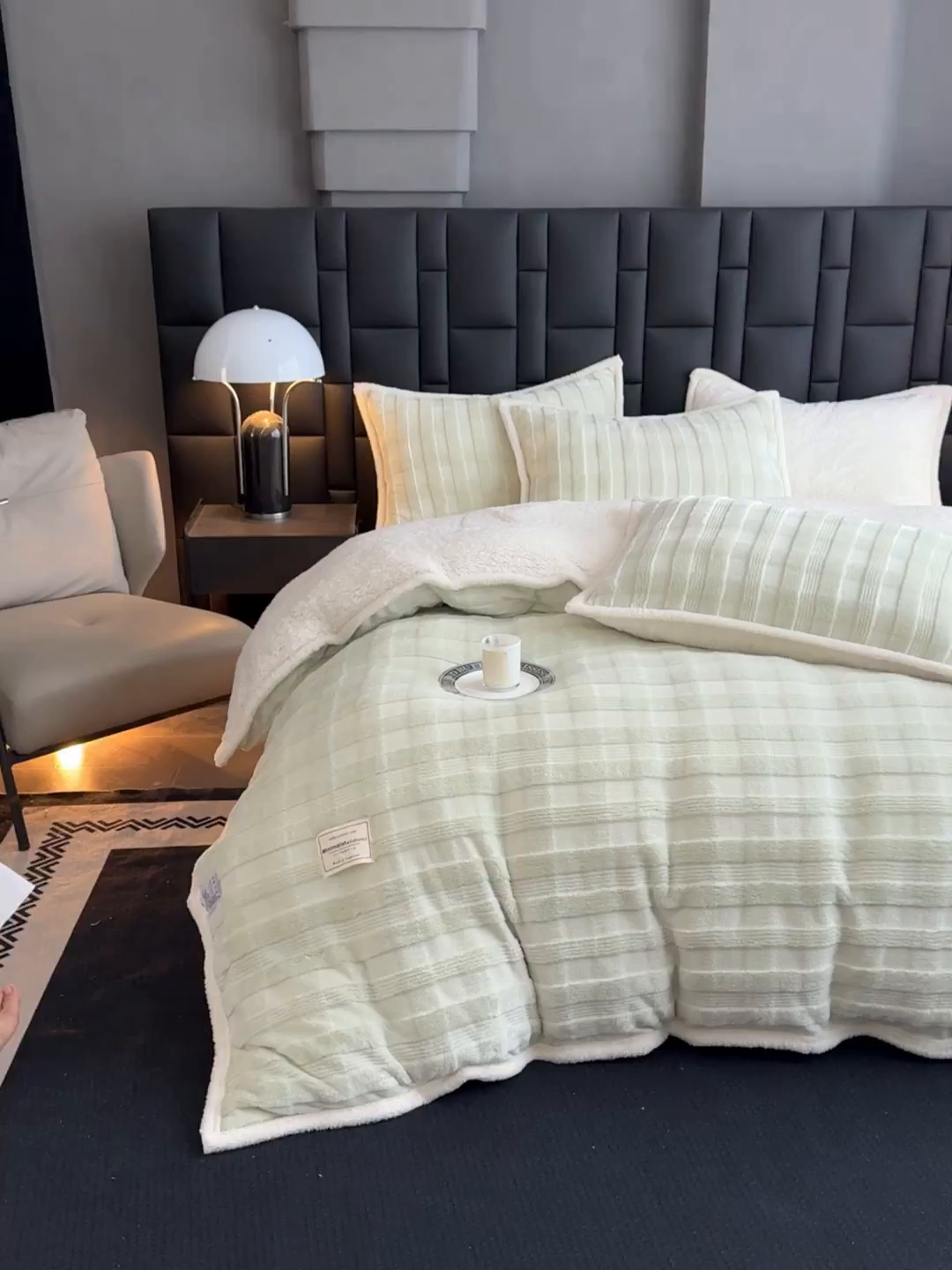 91家纺网 家纺一手货源 找家纺 宜派家纺 2025新款A类玉兔绒北极绒纯色四件套 玉兔绿【双面加绒】