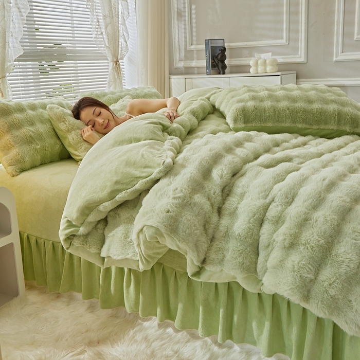 91家纺网 家纺一手货源 找家纺 晚悠家纺 2025新款兔毛绒大泡泡牛奶绒七彩泡泡款四件套 兔毛泡泡-绿