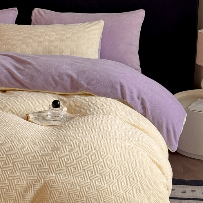 91家纺网 家纺一手货源 找家纺 酱子 2025新款AB版烂花牛奶绒四件套烂花-黄紫