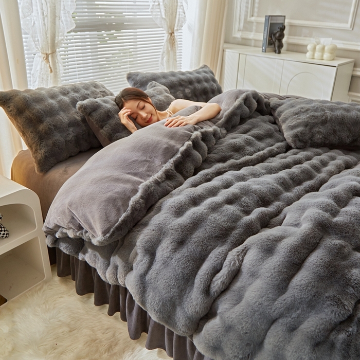 91家纺网 家纺一手货源 找家纺 晚悠家纺 2025新款兔毛绒大泡泡牛奶绒七彩泡泡款四件套 兔毛泡泡-深灰