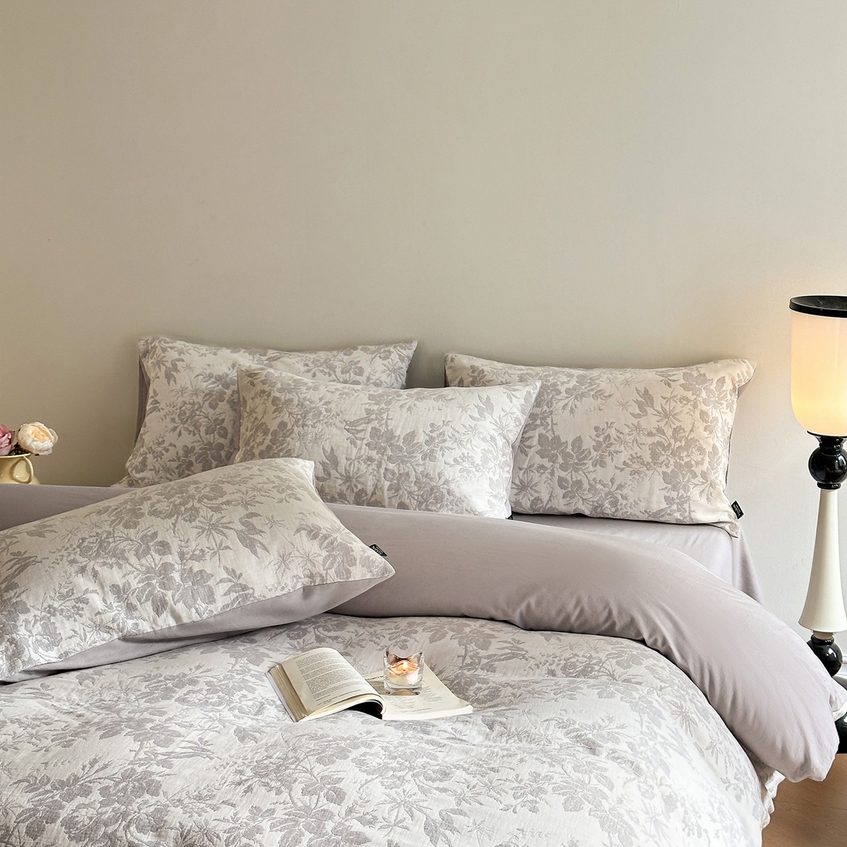 91家纺网 家纺一手货源 找家纺 宜代光年 2025新款60S水洗棉提花单品被套 繁花-灰