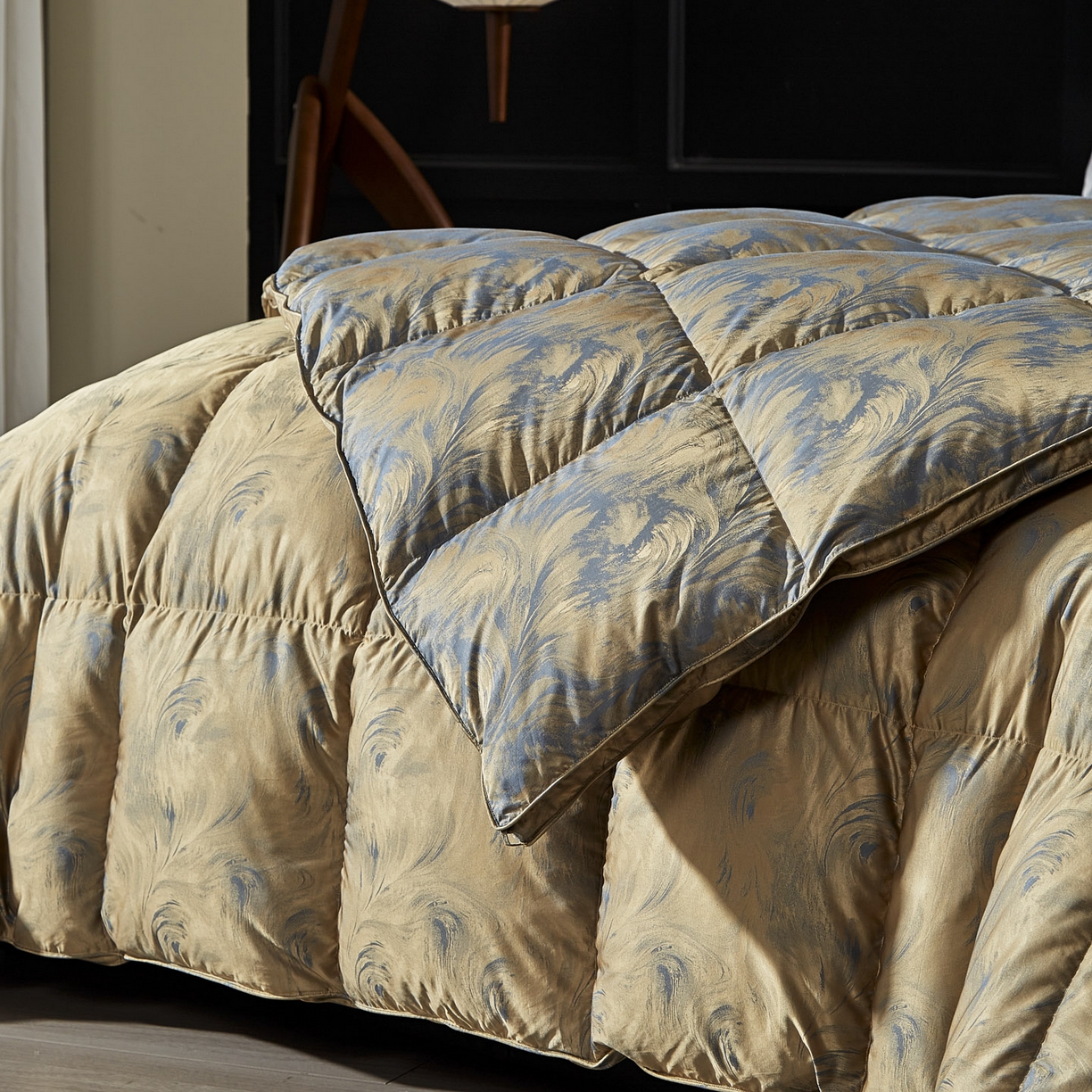 91家纺网 家纺一手货源 找家纺 2025新款绒子含量95鸭绒  莫代尔混纺95白鸭绒被双人鸭绒 羽绒被子冬被芯 清羽