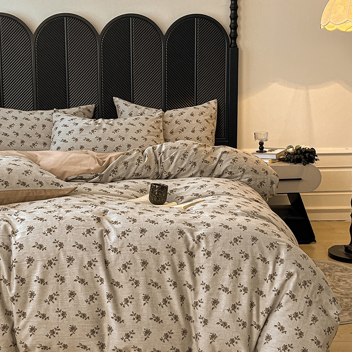 91家纺网 家纺一手货源 找家纺 莱茵家居 2025秋冬新款复古A类简约60S色织大提花磨毛四件套 碎香凝