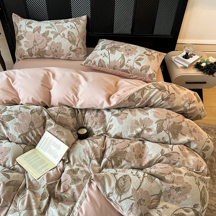 91家纺网 家纺一手货源 找家纺 莱茵家居 2025秋冬新款复古A类简约60S色织大提花磨毛四件套 萦花-栗壳棕