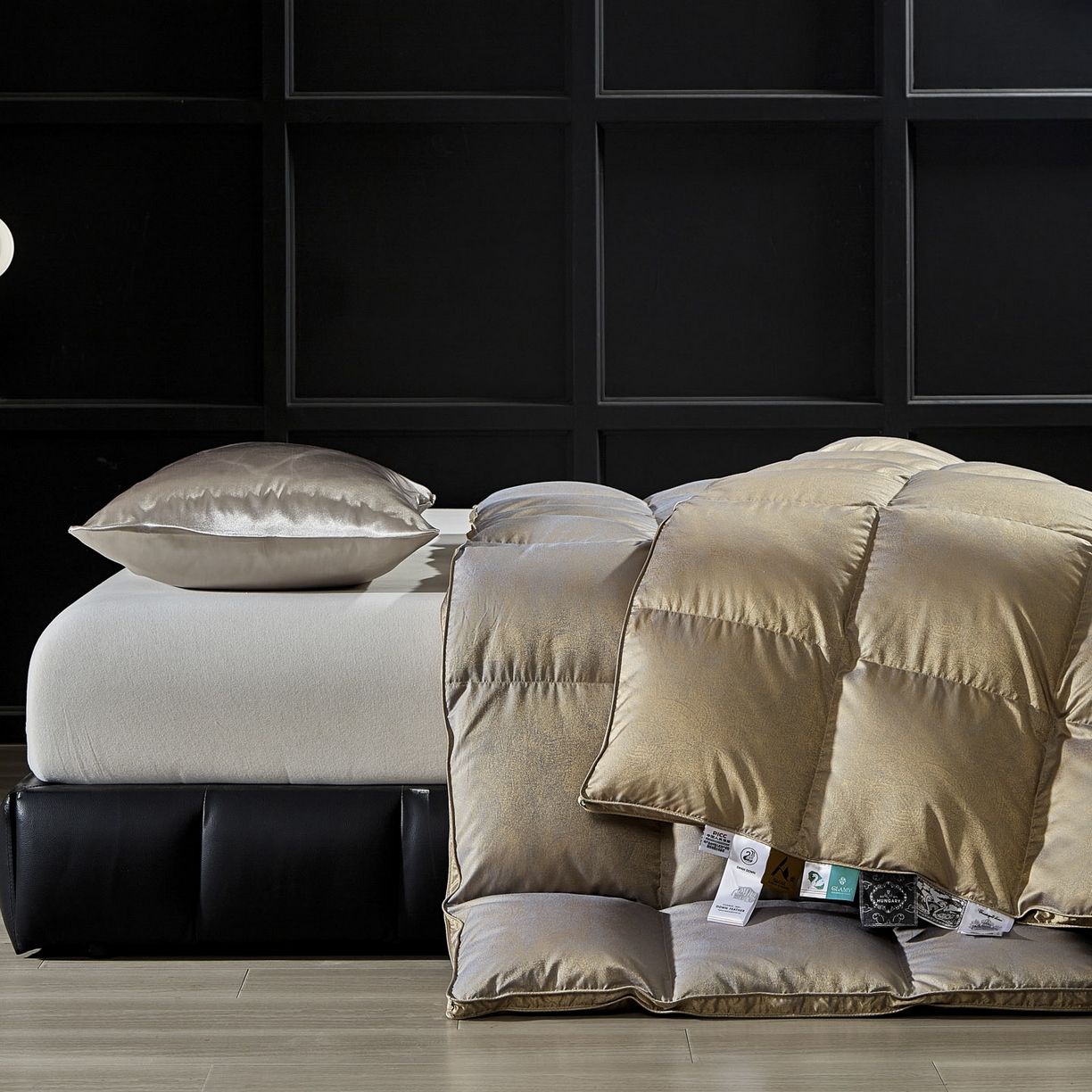 91家纺网 家纺一手货源 找家纺 2025新款绒子含量95鸭绒  莫代尔混纺95白鸭绒被双人鸭绒 羽绒被子冬被芯 香之沁