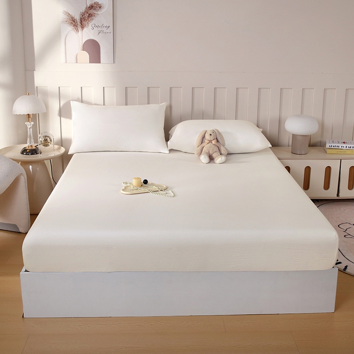 91家纺网 家纺一手货源 找家纺 一诺家居 2025新款A类云感双层纱纯色床笠针织棉母婴级裸睡床笠三件套 量大可优惠 奶昔白