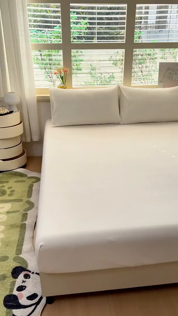 91家纺网 家纺一手货源 找家纺 一诺家居 2025新款A类云感双层纱纯色床笠针织棉母婴级裸睡床笠三件套 量大可优惠 奶昔白