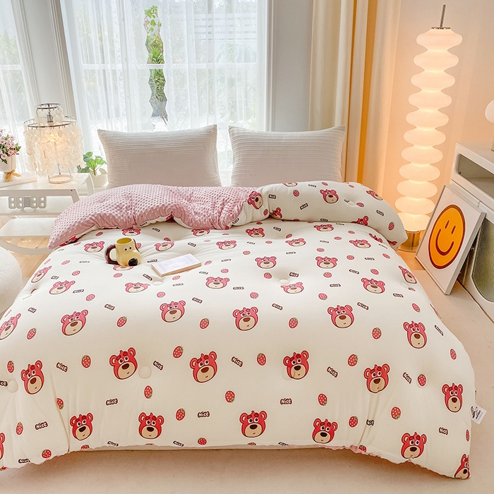 91家纺网 家纺一手货源 找家纺 天瑜家纺 2025新款针织棉豆豆绒大豆被冬被被子被芯 小草莓熊