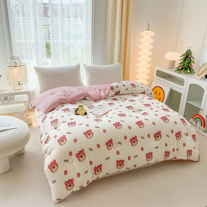 91家纺网 家纺一手货源 找家纺 天瑜家纺 2025新款针织棉豆豆绒大豆被冬被被子被芯 小草莓熊