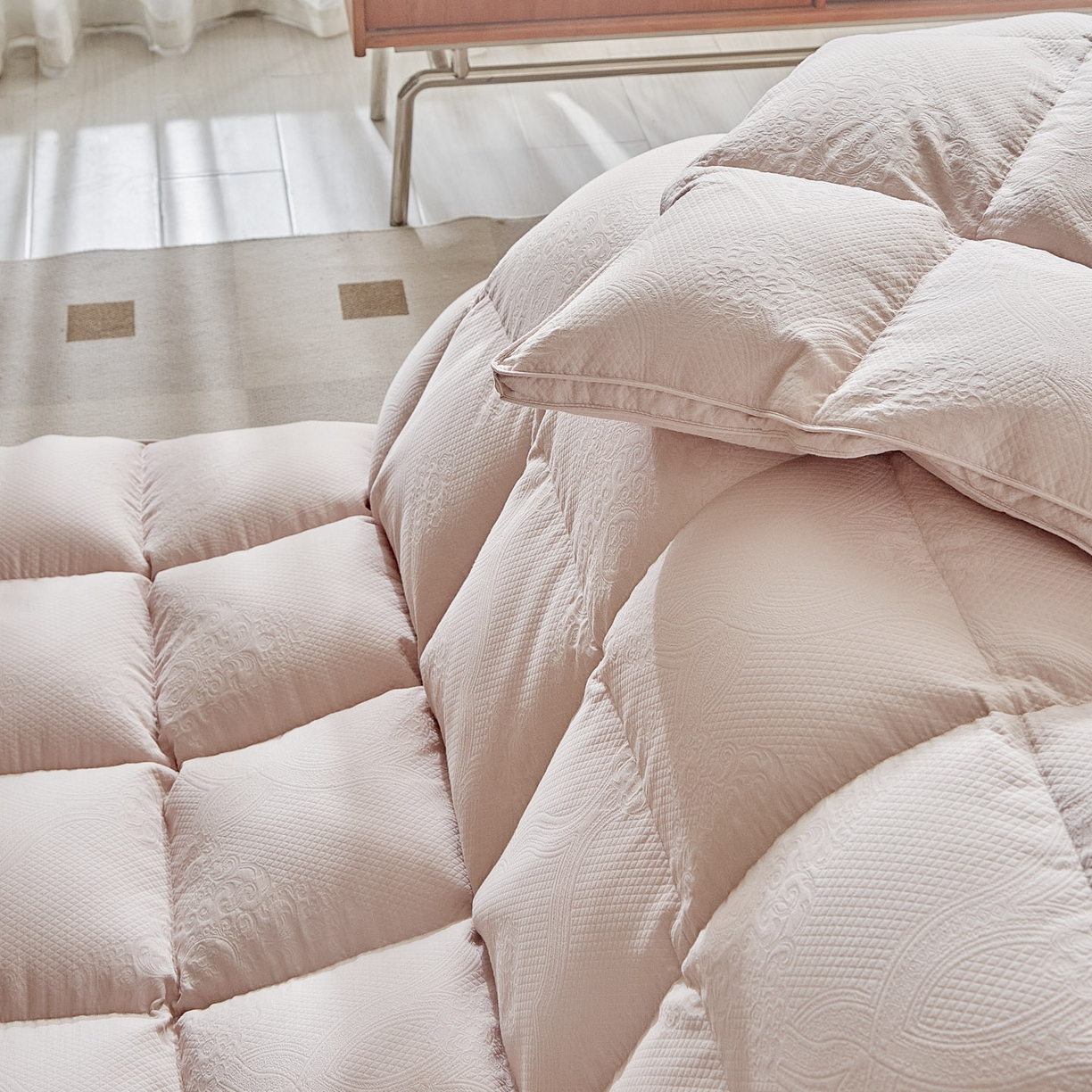 91家纺网 家纺一手货源 找家纺 暖羽屋羽绒馆 2025新款绒子含量95鸭绒  莫代尔混纺95白鸭绒被双人鸭绒 b面 羽绒被子冬被芯 馨荷 