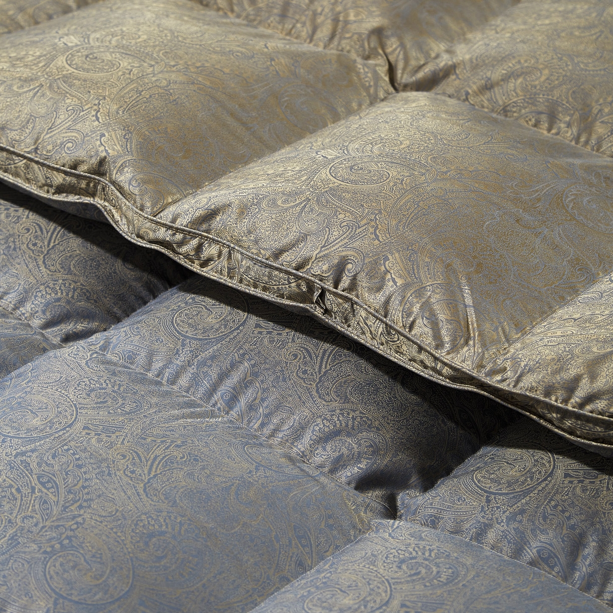 91家纺网 家纺一手货源 找家纺 暖羽屋羽绒馆 2025新款绒子含量95鸭绒  莫代尔混纺95白鸭绒被双人鸭绒 b面 羽绒被子冬被芯 莫罗斯金 B面效果