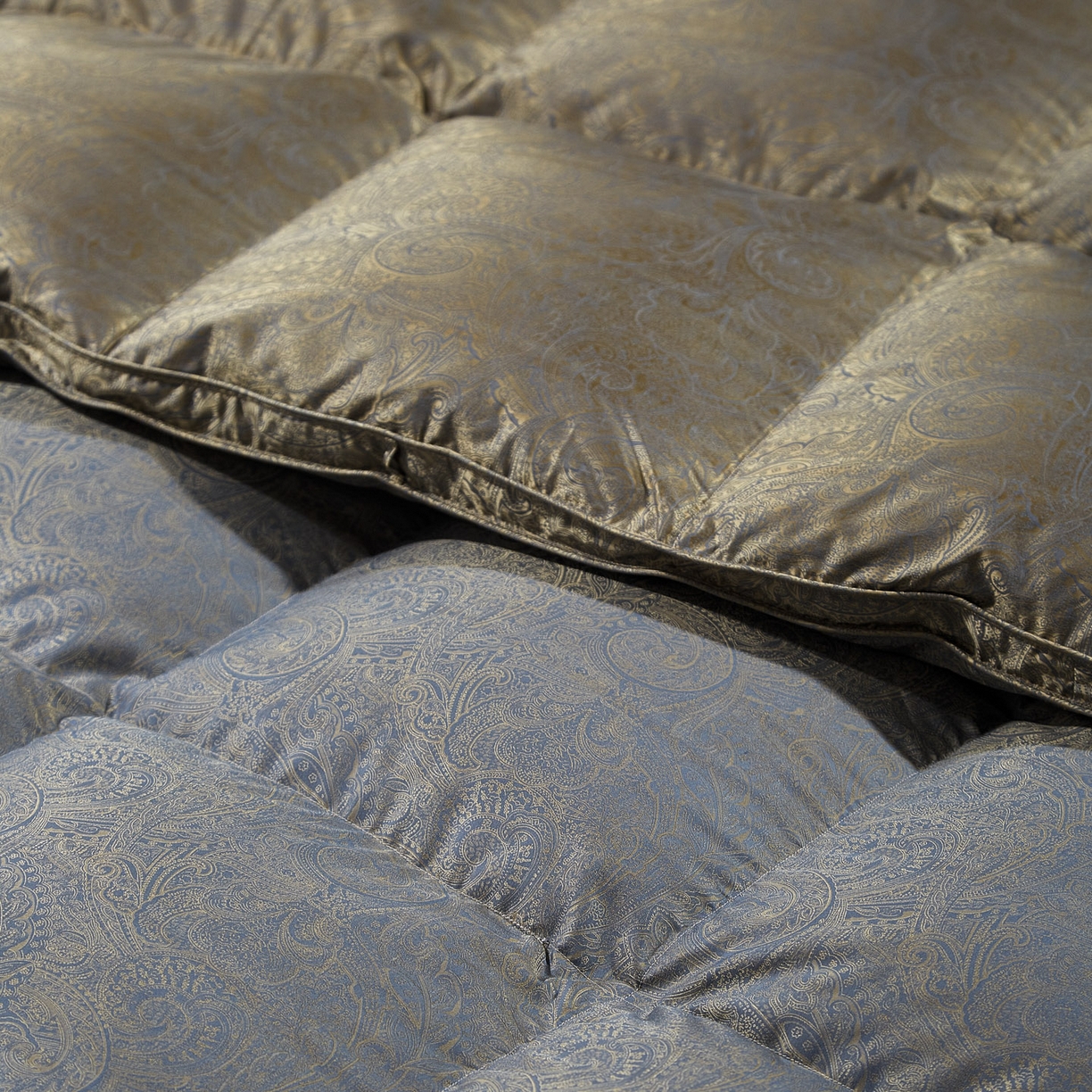 91家纺网 家纺一手货源 找家纺 暖羽屋羽绒馆 2025新款绒子含量95鸭绒  莫代尔混纺95白鸭绒被双人鸭绒 b面 羽绒被子冬被芯 莫罗斯金 B面效果